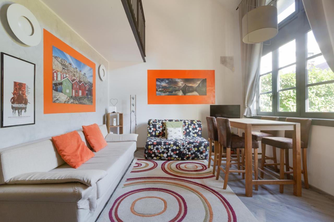 Guesthost - Milano Vigentino Loft With Terrace Extérieur photo