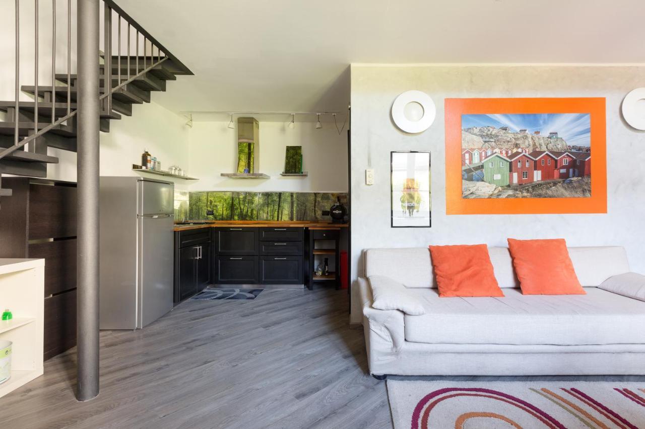 Guesthost - Milano Vigentino Loft With Terrace Extérieur photo